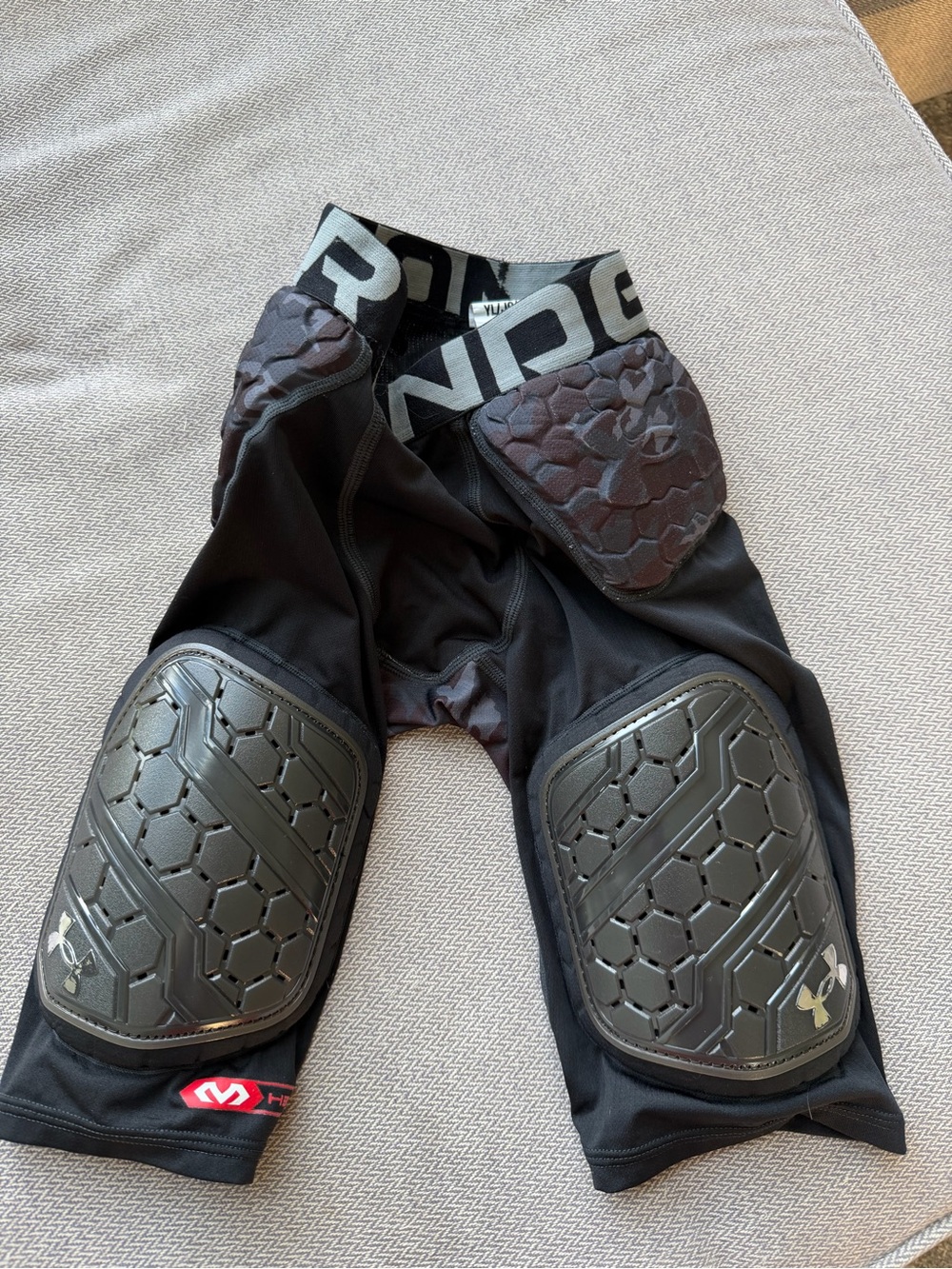 Under Armour Men/boy Black Padded Compression Athletic Shorts - football girdle